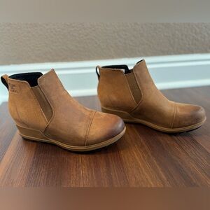NWOT!! Sorel Brown Ankle Booties for Women
